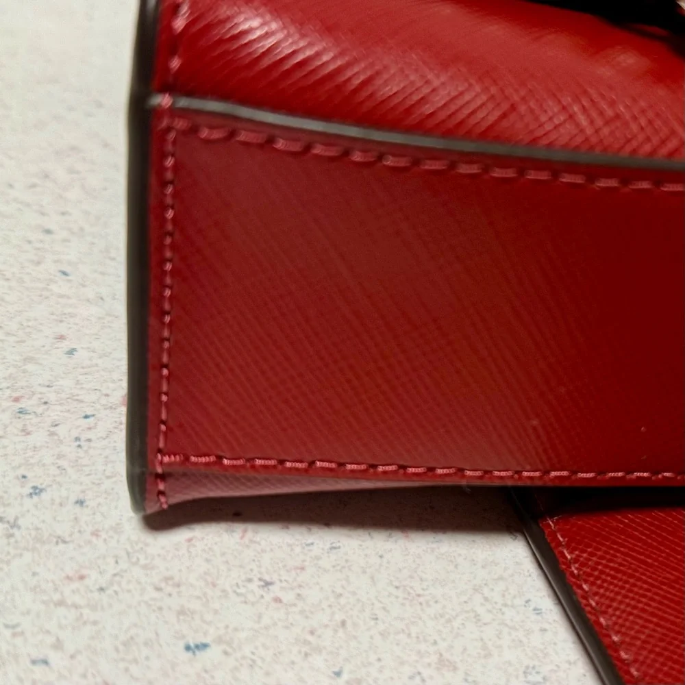 Kate Spade Red Carson Convertible Crossbody Bag & Matching Card Holder - Picture 5 of 9